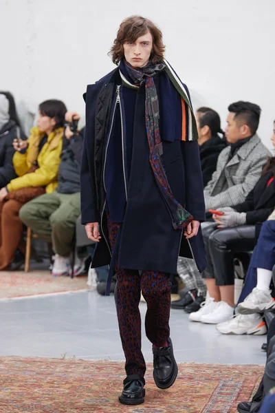 Look 43